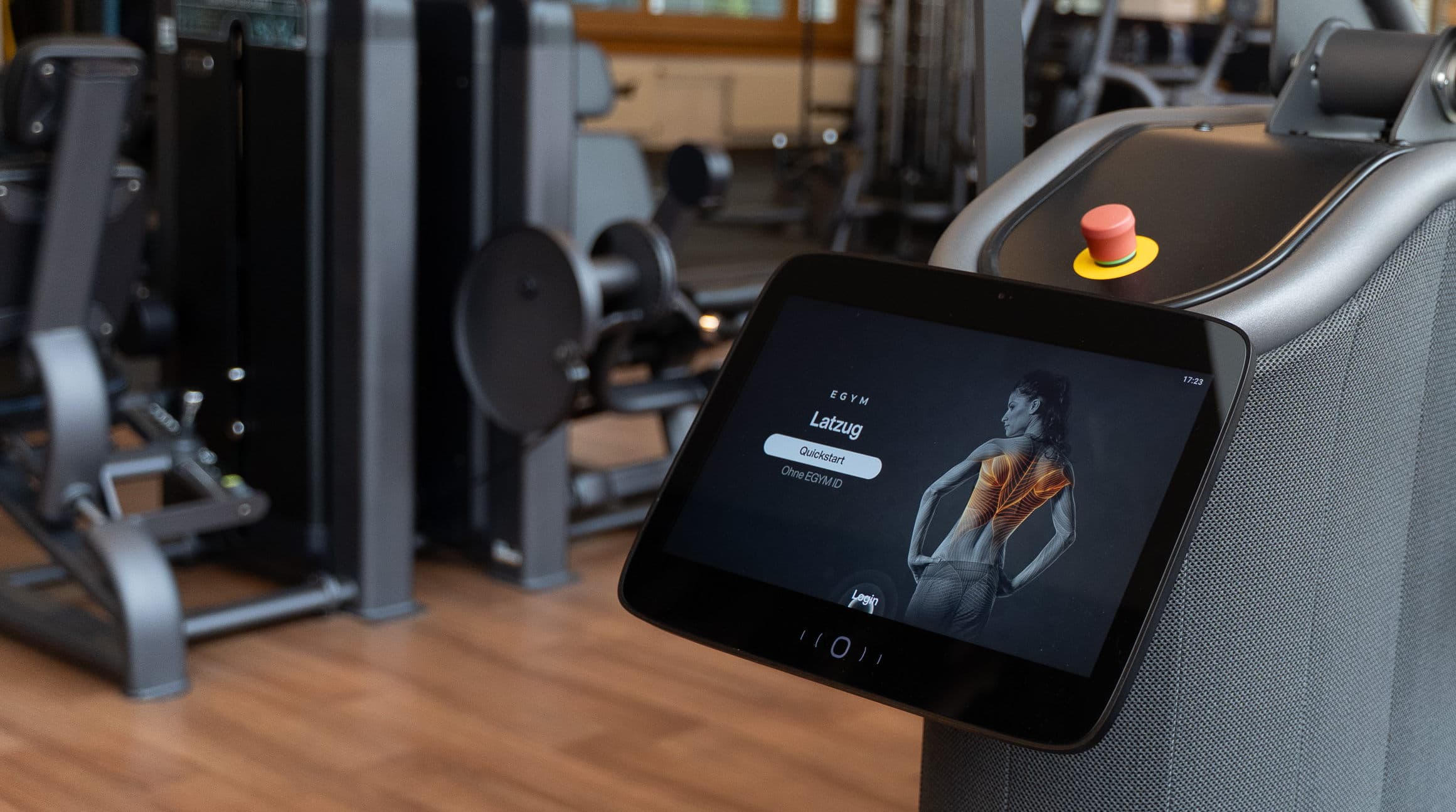 Egym Latzug
